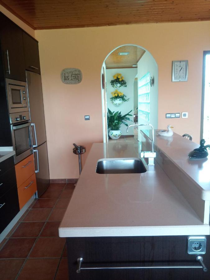 Casa Con Jardin En Primera Linea De Playa O Grove Exterior photo